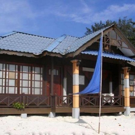 Coral View Island Resort Kampong Pasir Hantu Exterior foto