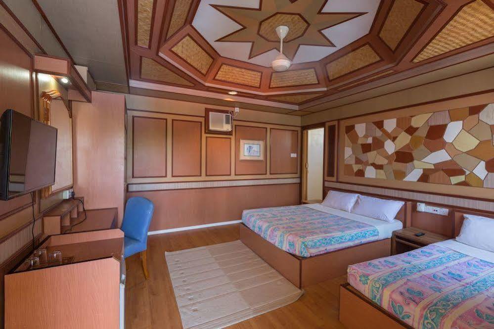 Coral View Island Resort Kampong Pasir Hantu Exterior foto