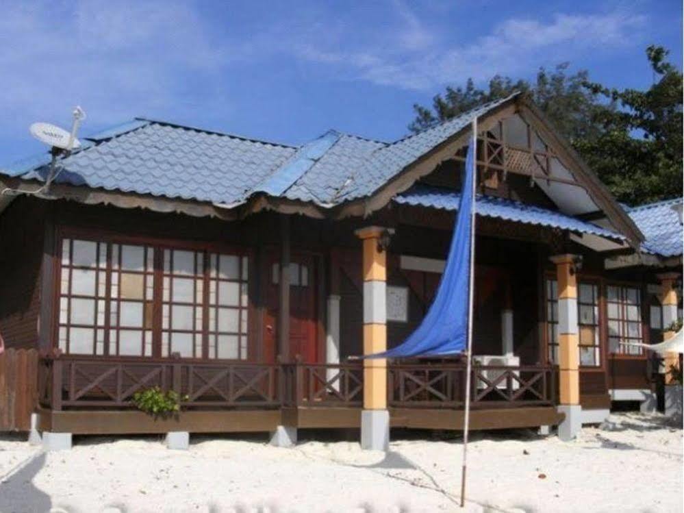 Coral View Island Resort Kampong Pasir Hantu Exterior foto